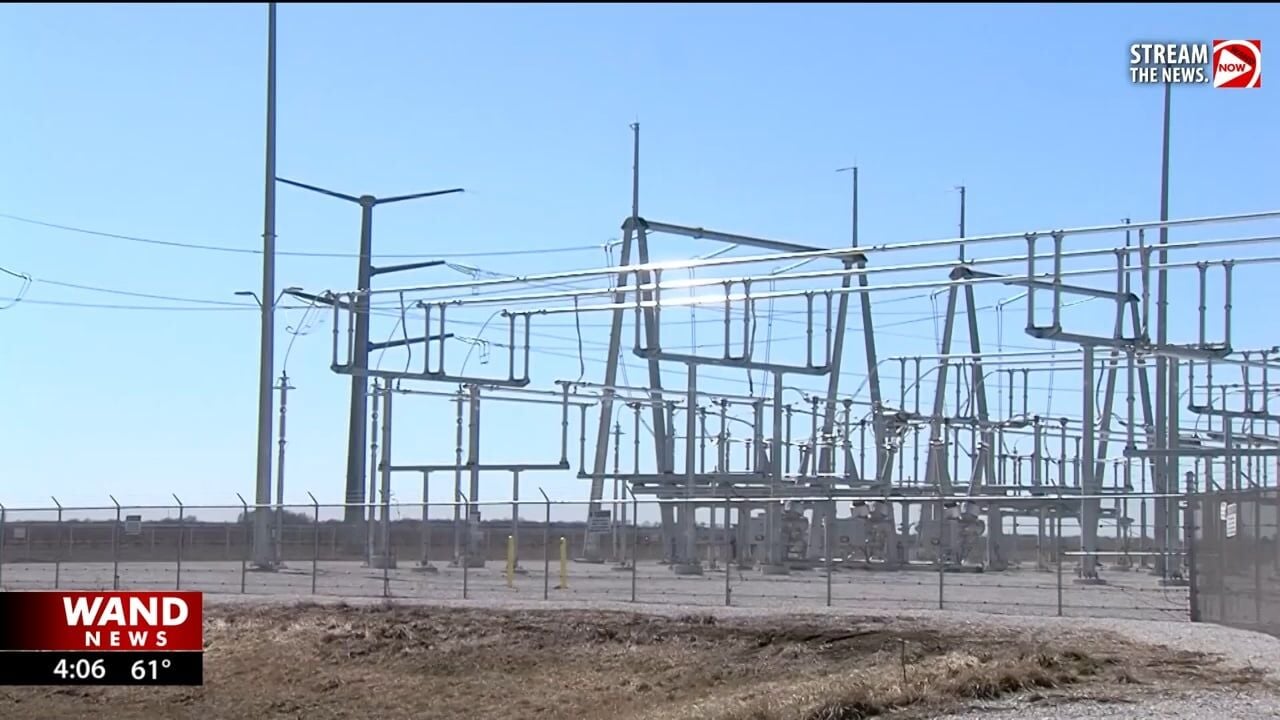 Clean energy advocates, manufacturers argue over massive energy plan